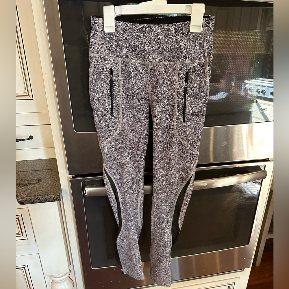Like new lululemon fast and free leggings sz 4